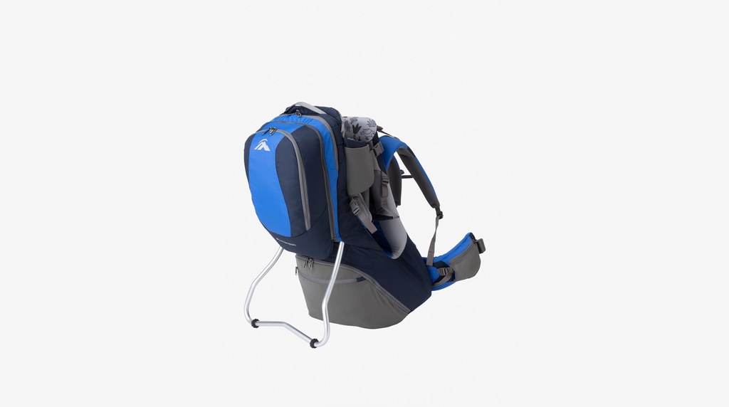 マックパック バムースの登山用ベビーキャリアを斜め前から見た様子